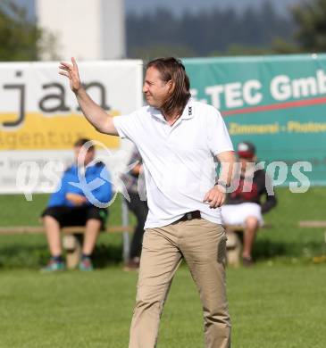 Fussball. Unterliga Ost. Kuehnsdorf gegen St. Stefan. Trainer Richard Huber (Kuehnsdorf). Kuehnsdorf, 26. 4.2014.
Foto: Kuess
---
pressefotos, pressefotografie, kuess, qs, qspictures, sport, bild, bilder, bilddatenbank