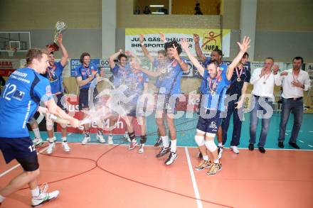 Volleyball Bundesliga. AVL Finalspiel. SK Aich/Dob gegen Hypo Tirol. Jubel Tirol. Bleiburg, 26.4.2014.
Foto: Kuess 
---
pressefotos, pressefotografie, kuess, qs, qspictures, sport, bild, bilder, bilddatenbank