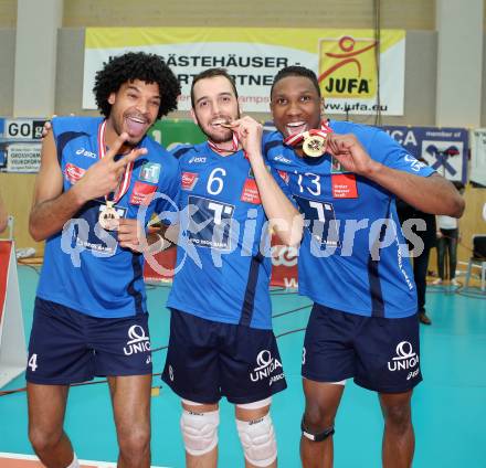 Volleyball Bundesliga. AVL Finalspiel. SK Aich/Dob gegen Hypo Tirol. Jubel Tirol, Janis Peda, Angel Perez, Ronald Andres Jimenez Zamora. Bleiburg, 26.4.2014.
Foto: Kuess 
---
pressefotos, pressefotografie, kuess, qs, qspictures, sport, bild, bilder, bilddatenbank