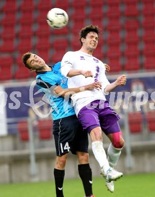 Fussball. Regionalliga. Austria Klagenfurt gegen Pasching. Andreas Tiffner (Austria), Matthias Felber (Pasching). Klagenfurt, 30.4.2014.
Foto: Kuess
---
pressefotos, pressefotografie, kuess, qs, qspictures, sport, bild, bilder, bilddatenbank