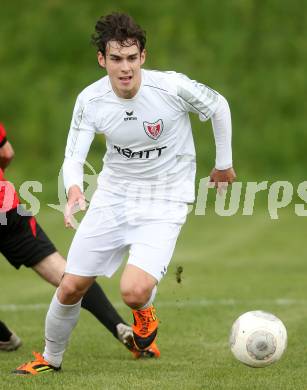 Fussball Kaerntner Liga. Maria Saal gegen ATUS Ferlach.  Martin Sustersic (Ferlach). Maria Saal, am 3.5.2014.
Foto: Kuess
---
pressefotos, pressefotografie, kuess, qs, qspictures, sport, bild, bilder, bilddatenbank