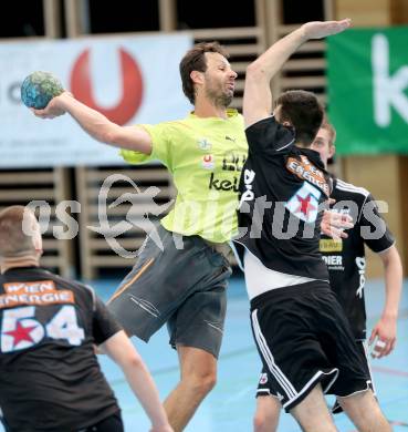 Handball Bundesliga. HC Kaernten gegen Fivers WAT Margareten. Branko Bedekovic, (HCK), Stribor Stojanovic  (Margareten). Viktring, am 4.5.2014.
Foto: Kuess
---
pressefotos, pressefotografie, kuess, qs, qspictures, sport, bild, bilder, bilddatenbank