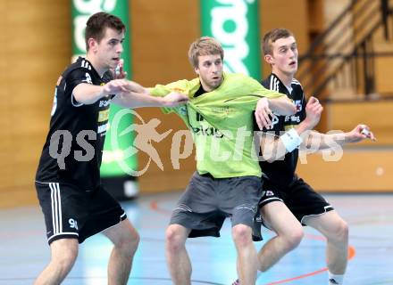 Handball Bundesliga. HC Kaernten gegen Fivers WAT Margareten. Stefan Godec, (HCK), Thomas Seidl, Markus Bezucha  (Margareten). Viktring, am 4.5.2014.
Foto: Kuess
---
pressefotos, pressefotografie, kuess, qs, qspictures, sport, bild, bilder, bilddatenbank