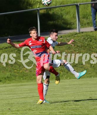 Fussball. Unterliga Ost. Ludmannsdorf gegen SG SAK Amateure 1b. Fabio Csyz (Ludmannsdorf), Andreas Vezonik (SAK). Ludmannsdorf, 4.5.2014
Foto: Kuess
---
pressefotos, pressefotografie, kuess, qs, qspictures, sport, bild, bilder, bilddatenbank