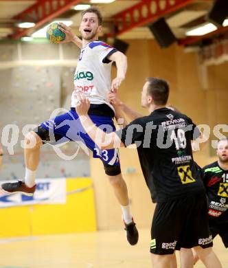 Handball HLA. SC Kelag Ferlach gegen HSG Raiffeisen Baernbach/Koeflach. 
Matevz Cemas, (SCF),  Jaka Spiljak  (Baernbach/Koeflach). Ferlach, am 9.5.2014.
Foto: Kuess 
---
pressefotos, pressefotografie, kuess, qs, qspictures, sport, bild, bilder, bilddatenbank