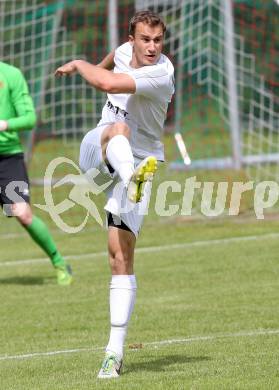 Fussball Kaerntner Liga. ATUS Ferlach gegen St. Veit/Glan. Alexander Krainer (Ferlach). Ferlach, 10.5.2014.
Foto: Kuess
---
pressefotos, pressefotografie, kuess, qs, qspictures, sport, bild, bilder, bilddatenbank