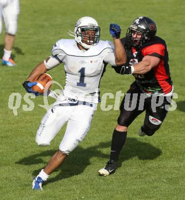 America Football. Carinthian Lions gegen Blue Devils Dornbirn. Stefan Laussegger, (Lions), Kevin Marshall  (Dornbirn). Klagenfurt, 10.5.2014.
Foto: Kuess
---
pressefotos, pressefotografie, kuess, qs, qspictures, sport, bild, bilder, bilddatenbank