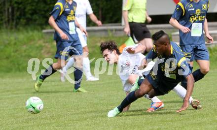 Fussball Kaerntner Liga. ATUS Ferlach gegen St. Veit/Glan. Martin Sustersic, (Ferlach), Nosa Iyobosa Edokpolor  (St. Veit). Ferlach, 10.5.2014.
Foto: Kuess
---
pressefotos, pressefotografie, kuess, qs, qspictures, sport, bild, bilder, bilddatenbank