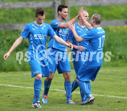 Fussball Unterliga Ost. DSG Sele Zell gege St. Michael/Bleiburg. Torjubel Admir Hadzisulejmanovic (Zell). Zell, am 11.5.2014.
Foto: Kuess
---
pressefotos, pressefotografie, kuess, qs, qspictures, sport, bild, bilder, bilddatenbank