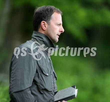 Fussball. Kaerntner Liga. Koettmannsdorf gegen Maria Saal. Trainer Kurt Stuck (Voelkermarkt). Koettmannsdorf, 11.5.2014.
Foto: Kuess
---
pressefotos, pressefotografie, kuess, qs, qspictures, sport, bild, bilder, bilddatenbank