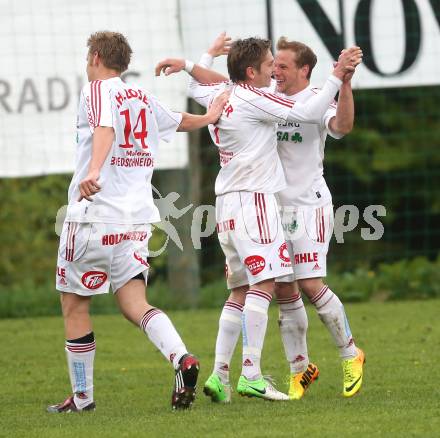 Fussball Unterliga Ost. DSG Sele Zell gege St. Michael/Bleiburg. Torjubel (St. Michael). Zell, am 11.5.2014.
Foto: Kuess
---
pressefotos, pressefotografie, kuess, qs, qspictures, sport, bild, bilder, bilddatenbank