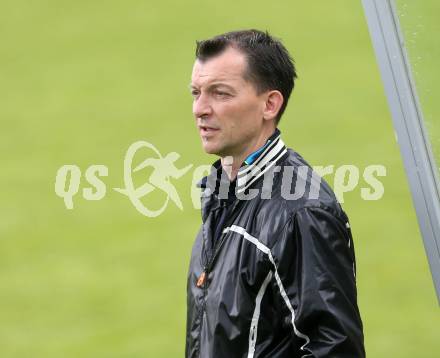 Fussball. Kaerntner Liga. Koettmannsdorf gegen Maria Saal. Trainer Rudolf Perz (Koettmannsdorf). Koettmannsdorf, 11.5.2014.
Foto: Kuess
---
pressefotos, pressefotografie, kuess, qs, qspictures, sport, bild, bilder, bilddatenbank