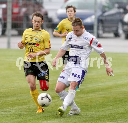 Fussball Regionalliga. SAK gegen Allerheiligen. Darijo Biscan, (SAK), Manuel Suppan  (Allerheiligen). Welzenegg, am 13.5.2014.
Foto: Kuess
---
pressefotos, pressefotografie, kuess, qs, qspictures, sport, bild, bilder, bilddatenbank