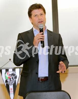 Fussball. BNZ. Bundesnachwuchszentrum. Pressekonferenz. Dietmar Riegler. Klagenfurt, am 13.5.2014.
Foto: Kuess
---
pressefotos, pressefotografie, kuess, qs, qspictures, sport, bild, bilder, bilddatenbank