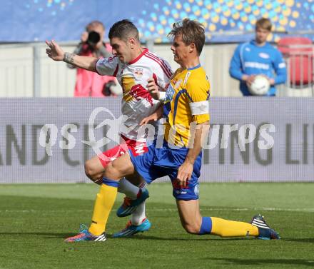 Fussball. OEFB Samsung Cup. Finale. Red Bull Salzburg gegen SKN St. Poelten. Soriano Casas Jonatan, (Salzburg), Tomasz Wisio (St.Poelten). Klagenfurt, 18.6.2014.
Foto: Kuess
---
pressefotos, pressefotografie, kuess, qs, qspictures, sport, bild, bilder, bilddatenbank