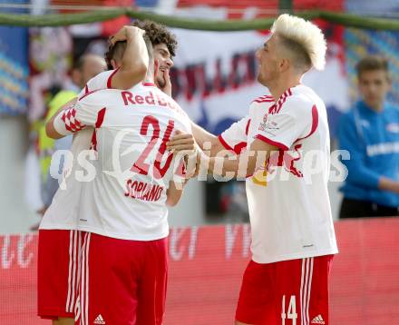 Fussball. OEFB Samsung Cup. Finale. Red Bull Salzburg gegen SKN St. Poelten. Torjubel Soriano Casas Jonatan, Ramalho Silva Andre, Kevin Kampl (Salzburg). Klagenfurt, 18.6.2014.
Foto: Kuess
---
pressefotos, pressefotografie, kuess, qs, qspictures, sport, bild, bilder, bilddatenbank