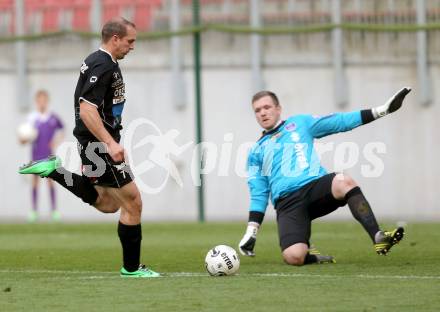 Fussball KFV Cup. Finale. SK Austria Klagenfurt gegen Lendorf. Patrick Christian Boeck, (Klagenfurt), Martin Morgenstern (Lendorf). KLagenfurt, am 20.5.2014.
Foto: Kuess
---
pressefotos, pressefotografie, kuess, qs, qspictures, sport, bild, bilder, bilddatenbank