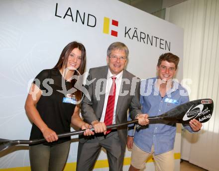 Wildwassersport. Lisa Leitner, Landeshauptmann Peter Kaiser, Mario Leitner. Klagenfurt, am 23.5.2014.
Foto: Kuess
---
pressefotos, pressefotografie, kuess, qs, qspictures, sport, bild, bilder, bilddatenbank