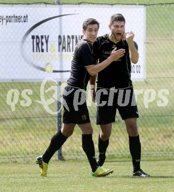 Fussball Kaerntner Liga. Koettmannsdorf gegen St. Veit. Torjubel Stephan Buergler, Manuel Alexander Schuettelkopf (Koettmannsdorf). Koettmannsdorf, 25.5.2014.
Foto: Kuess
---
pressefotos, pressefotografie, kuess, qs, qspictures, sport, bild, bilder, bilddatenbank