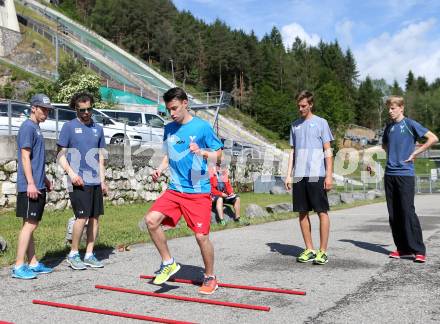 Schi Nordisch. Schispringen. Training OESV Nationalteam. Stefan Kraft. Villacher Alpenarena, am 27.5.2014.
Foto: Kuess
---
pressefotos, pressefotografie, kuess, qs, qspictures, sport, bild, bilder, bilddatenbank