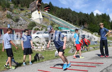 Schi Nordisch. Schispringen. Training OESV Nationalteam. Thomas Diethart. Villacher Alpenarena, am 27.5.2014.
Foto: Kuess
---
pressefotos, pressefotografie, kuess, qs, qspictures, sport, bild, bilder, bilddatenbank