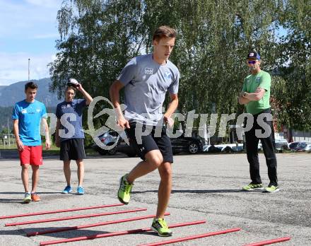 Schi Nordisch. Schispringen. Training OESV Nationalteam. Gregor Schlierenzauer, Heinz Kuttin. Villacher Alpenarena, am 27.5.2014.
Foto: Kuess
---
pressefotos, pressefotografie, kuess, qs, qspictures, sport, bild, bilder, bilddatenbank