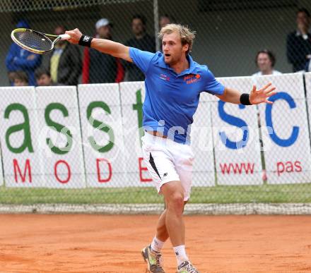 Tennis. Bundesliga Herren, Sportunion Klagenfurt 1 gegen SGS Spittal an der Drau 1.  Michael Linzer (Union). Klagenfurt, am 31.5.2014.
Foto: Kuess
---
pressefotos, pressefotografie, kuess, qs, qspictures, sport, bild, bilder, bilddatenbank