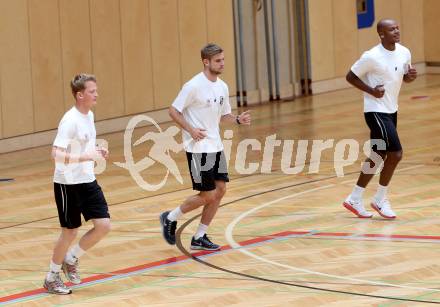 Fussball Bundesliga. Trainingsbeginn WAC. Christian Dobnik, Manuel Weber, Silvio. Wolfsberg, am 3.6.2014.
Foto: Kuess
---
pressefotos, pressefotografie, kuess, qs, qspictures, sport, bild, bilder, bilddatenbank