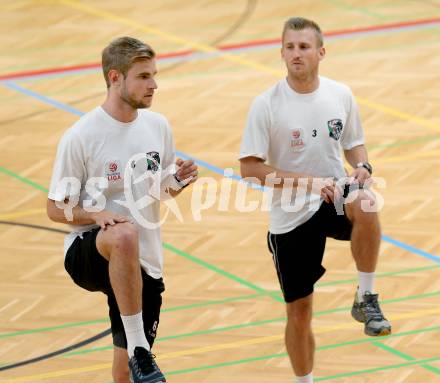 Fussball Bundesliga. Trainingsbeginn WAC. Manuel Weber, Manuel Kerhe. Wolfsberg, am 3.6.2014.
Foto: Kuess
---
pressefotos, pressefotografie, kuess, qs, qspictures, sport, bild, bilder, bilddatenbank