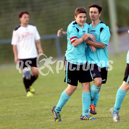 Fussball. 2. Klasse B. Drautal 1b gegen St. Egyden.  Torjubel Florian Nagelschmied (Drautal). Feistritz/Drau, am 6.6.2014.
Foto: Kuess
---
pressefotos, pressefotografie, kuess, qs, qspictures, sport, bild, bilder, bilddatenbank