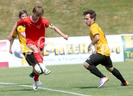 Fussball Nachwuchs. Unter 16. U16 Oberes Play off gegen U16 Akademie. Fabio Tilli (VSV), Patrick Nagele (Welzenegg). St. Veit, am 21.6.2014.
Foto: Kuess
---
pressefotos, pressefotografie, kuess, qs, qspictures, sport, bild, bilder, bilddatenbank