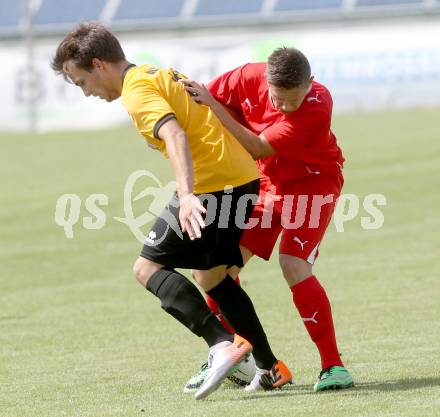 Fussball Nachwuchs. Unter 16. U16 Oberes Play off gegen U16 Akademie. Fabio Tilli (VSV), Markus Pavic (KAC). St. Veit, am 21.6.2014.
Foto: Kuess
---
pressefotos, pressefotografie, kuess, qs, qspictures, sport, bild, bilder, bilddatenbank