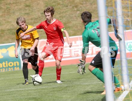 Fussball Nachwuchs. Unter 16. U16 Oberes Play off gegen U16 Akademie. David Krug (Tristach), Patrick Nagele (Welzenegg). St. Veit, am 21.6.2014.
Foto: Kuess
---
pressefotos, pressefotografie, kuess, qs, qspictures, sport, bild, bilder, bilddatenbank