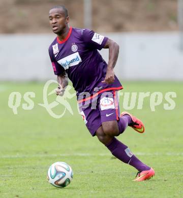 Fussball Bundesliga. Testspiel. FK Austria Wien gegen FC Dinamo Moskau.  Ola Kamara (Austria). Seeboden, am 2.7.2014.
Foto: Kuess

---
pressefotos, pressefotografie, kuess, qs, qspictures, sport, bild, bilder, bilddatenbank