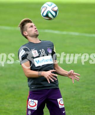 Fussball Bundesliga. Testspiel. FK Austria Wien gegen FC Dinamo Moskau.  Alexander Gruenwald (Austria). Seeboden, am 2.7.2014.
Foto: Kuess

---
pressefotos, pressefotografie, kuess, qs, qspictures, sport, bild, bilder, bilddatenbank