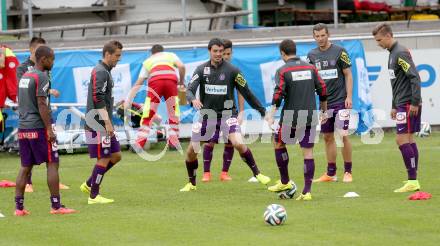 Fussball Bundesliga. Testspiel. FK Austria Wien gegen FC Dinamo Moskau.  Vanche Shikov, Alexander Gorgon (Austria). Seeboden, am 2.7.2014.
Foto: Kuess

---
pressefotos, pressefotografie, kuess, qs, qspictures, sport, bild, bilder, bilddatenbank