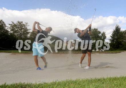 Eishockey. Golf. Lederhosengolfturnier. Michael Grabner, Thomas Raffl. Klopeinersee, am 5.7.2014.
Foto: Kuess
---
pressefotos, pressefotografie, kuess, qs, qspictures, sport, bild, bilder, bilddatenbank