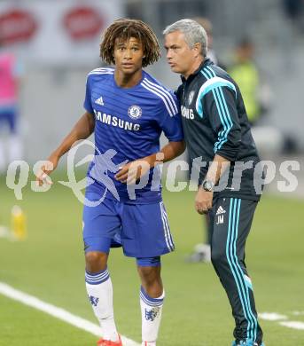 Fussball Testspiel. RZ Pellets WAC gegen Chelsea FC.  Izzy Brown, Trainer Jose Mourinho (Chelsea). Klagenfurt, am 23.7.2014.
Foto: Kuess
---
pressefotos, pressefotografie, kuess, qs, qspictures, sport, bild, bilder, bilddatenbank