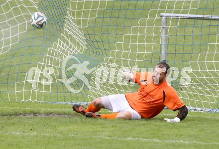 Fussball Kaerntner Liga. Koettmannsdorf gegen SV Spittal. Alexander Schenk (Koettmannsdorf). Koettmannsdorf, am 27.7.2014.
Foto: Kuess
---
pressefotos, pressefotografie, kuess, qs, qspictures, sport, bild, bilder, bilddatenbank