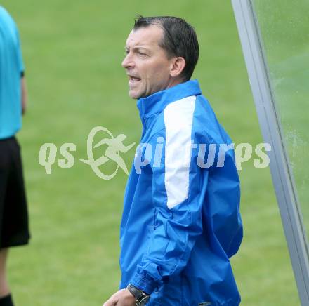 Fussball Kaerntner Liga. Koettmannsdorf gegen SV Spittal. Trainer Rudi Perz (Koettmannsdorf). Koettmannsdorf, am 27.7.2014.
Foto: Kuess
---
pressefotos, pressefotografie, kuess, qs, qspictures, sport, bild, bilder, bilddatenbank