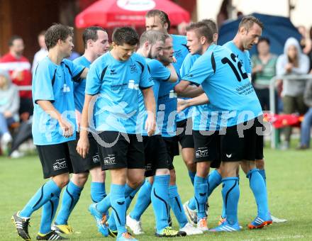 Fussball. Unterliga Ost. SG Magdalensberg/Eberndorfer AC gegen SPG FC Poggersdorf KM. Torjubel (Magdalensberg). Pischeldorf, am 26.7.2014.
Foto: Kuess
---
pressefotos, pressefotografie, kuess, qs, qspictures, sport, bild, bilder, bilddatenbank