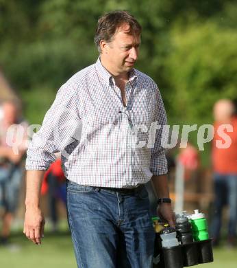 Fussball. Unterliga Ost. SG Magdalensberg/Eberndorfer AC gegen SPG FC Poggersdorf KM. Trainer Gernot Machne (Magdalensberg). Pischeldorf, am 26.7.2014.
Foto: Kuess
---
pressefotos, pressefotografie, kuess, qs, qspictures, sport, bild, bilder, bilddatenbank