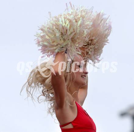 Beachvolleyball Grand Slam.   Eskimo Girl. Klagenfurt, 31.7.2014.
Foto: Kuess

---
pressefotos, pressefotografie, kuess, qs, qspictures, sport, bild, bilder, bilddatenbank