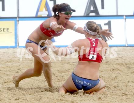 Beachvolleyball Grand Slam. Jubel Lena Maria Plesiutschnig, Katharina Elisabeth Schuetzenhoefer (AUT). Klagenfurt, 31.7.2014.
Foto: Kuess

---
pressefotos, pressefotografie, kuess, qs, qspictures, sport, bild, bilder, bilddatenbank