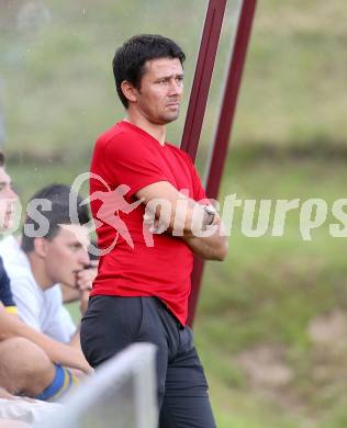 Fussball Unterliga Ost. Ludmannsdorf gegen Liebenfels. Trainer Auron Miloti (Liebenfels). Ludmannsdorf, 3.8.2014.
Foto: Kuess
---
pressefotos, pressefotografie, kuess, qs, qspictures, sport, bild, bilder, bilddatenbank