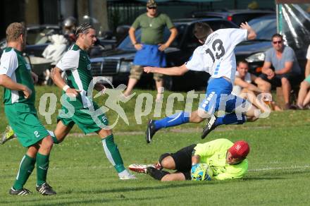 Fussball 1. Klasse C2. HSV gegen Ebental. Gerry Wolfgang Leitmann, Heinz Worsch,  (HSV), Stefan Walcher (Ebental). Lendorf, am 2.8.2014.
Foto: Kuess
---
pressefotos, pressefotografie, kuess, qs, qspictures, sport, bild, bilder, bilddatenbank