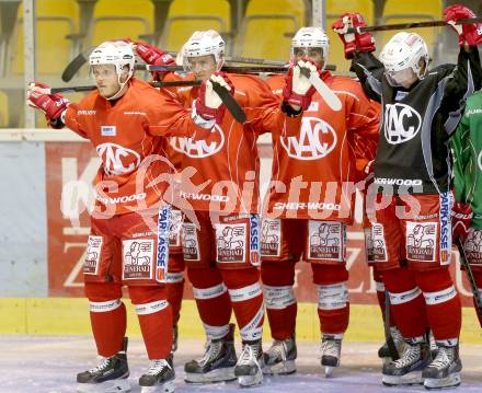 EBEL. Training KAC. Geier, Maximilian Isopp, Johannes reichel. KLagenfurt, am 4.8.2014.
Foto: Kuess
---
pressefotos, pressefotografie, kuess, qs, qspictures, sport, bild, bilder, bilddatenbank