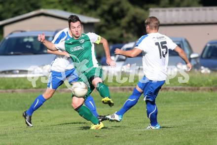 Fussball 1. Klasse C2. HSV gegen Ebental. Florian Kucher (HSV), Mario Hofinger (Ebental). Lendorf, am 2.8.2014.
Foto: Kuess
---
pressefotos, pressefotografie, kuess, qs, qspictures, sport, bild, bilder, bilddatenbank