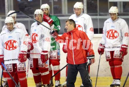 EBEL. Training KAC. Lubos Konak. KLagenfurt, am 4.8.2014.
Foto: Kuess
---
pressefotos, pressefotografie, kuess, qs, qspictures, sport, bild, bilder, bilddatenbank