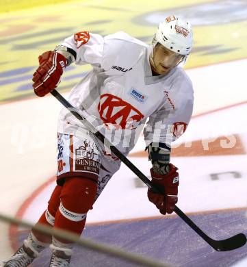 EBEL. Training KAC. Luke Pither. KLagenfurt, am 4.8.2014.
Foto: Kuess
---
pressefotos, pressefotografie, kuess, qs, qspictures, sport, bild, bilder, bilddatenbank